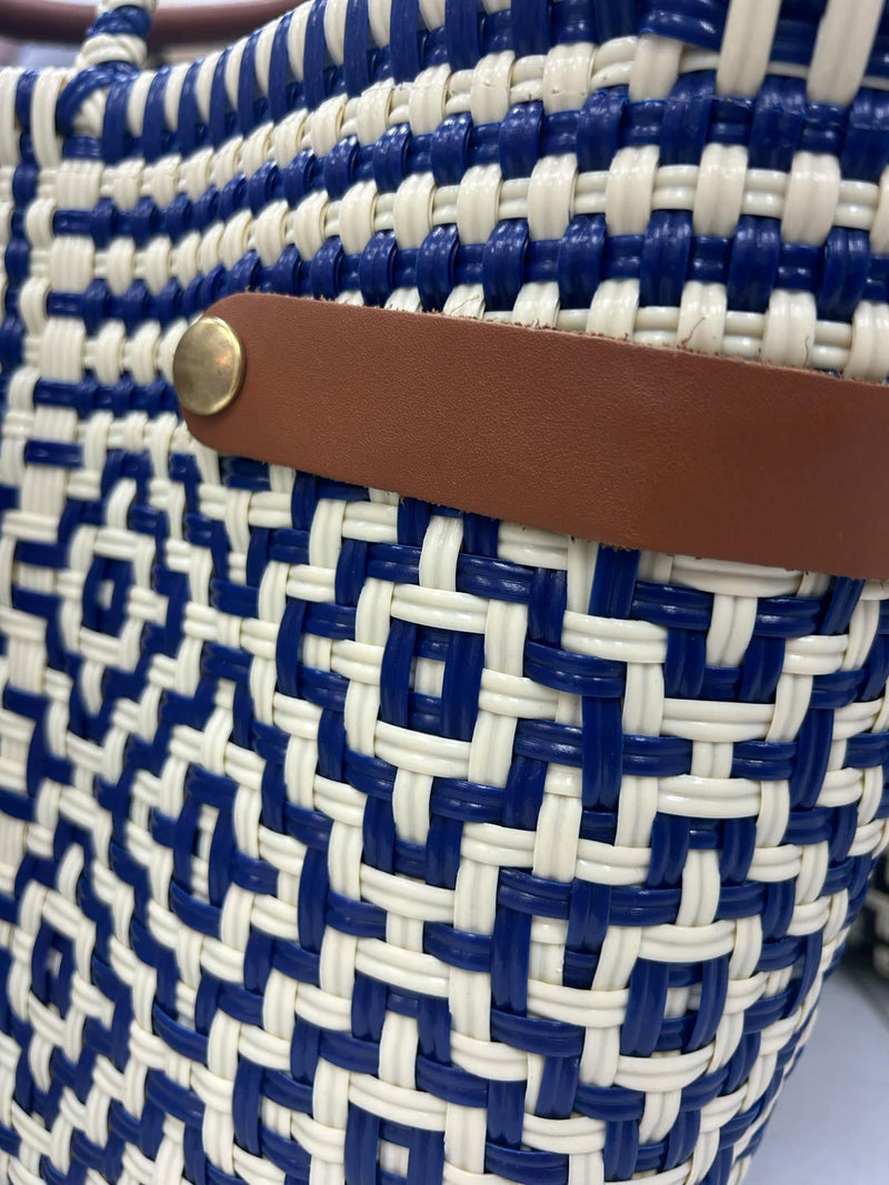 Open Basket Jumbo Cross Diamond Bag