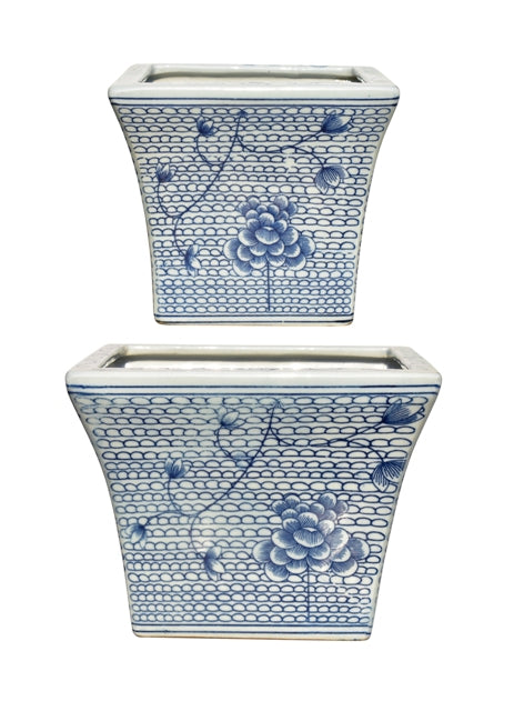 B/W Floral cachepot