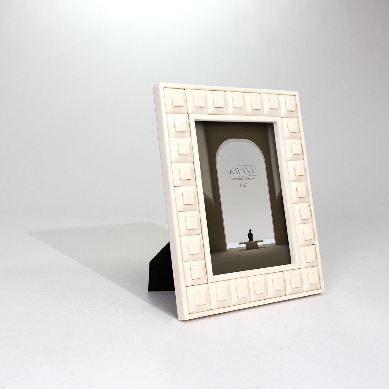 Aquilla Frames