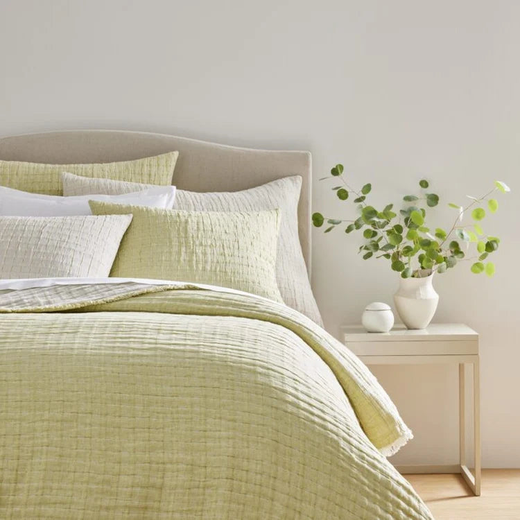 Devon Apple Queen Coverlet