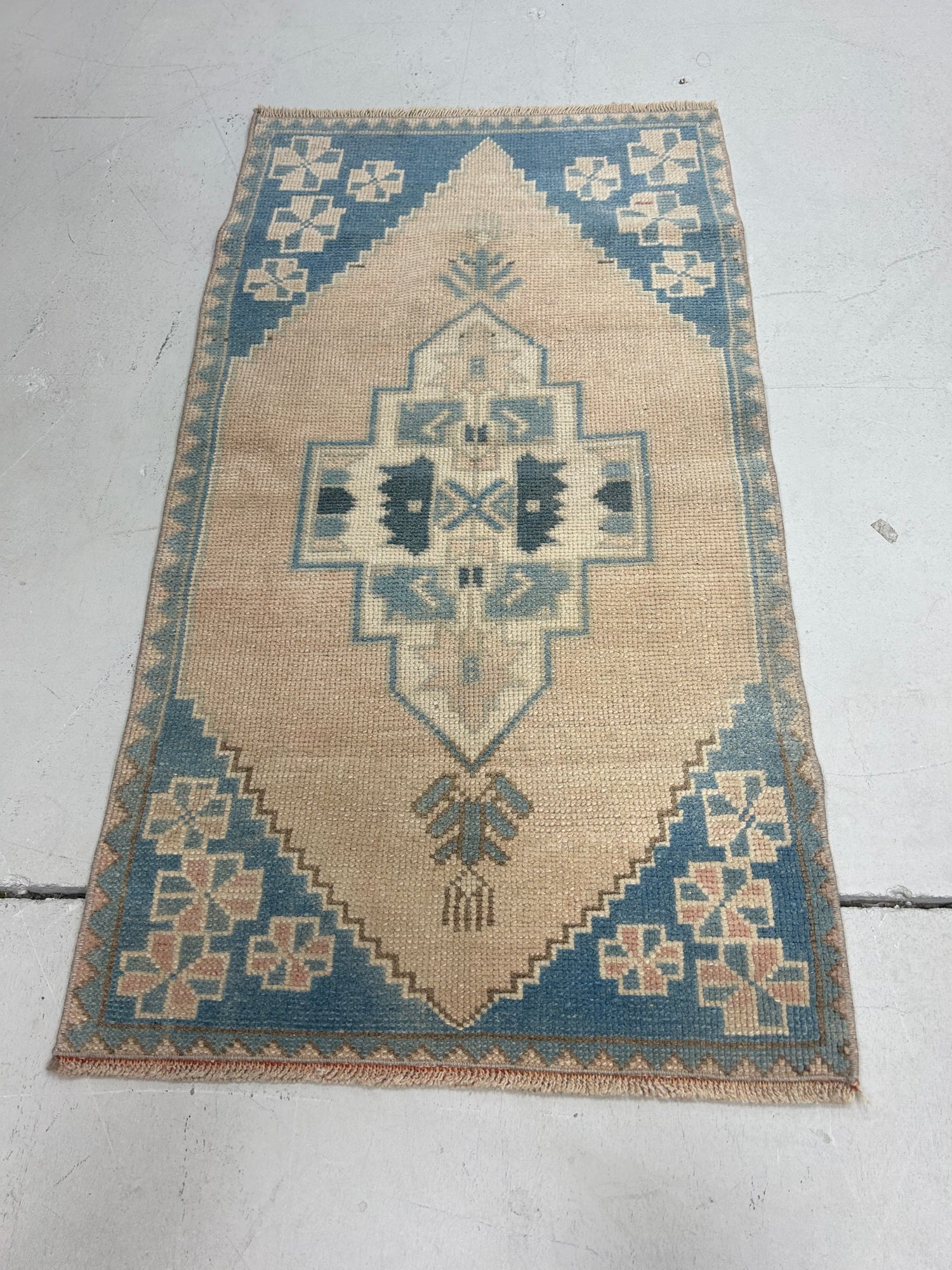 Luna Rug