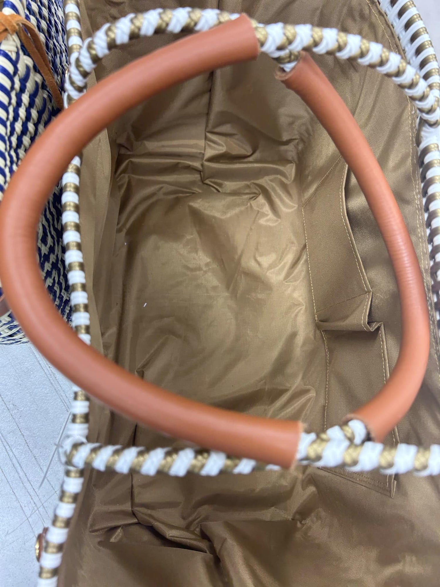 Open Basket Jumbo Cross Diamond Bag