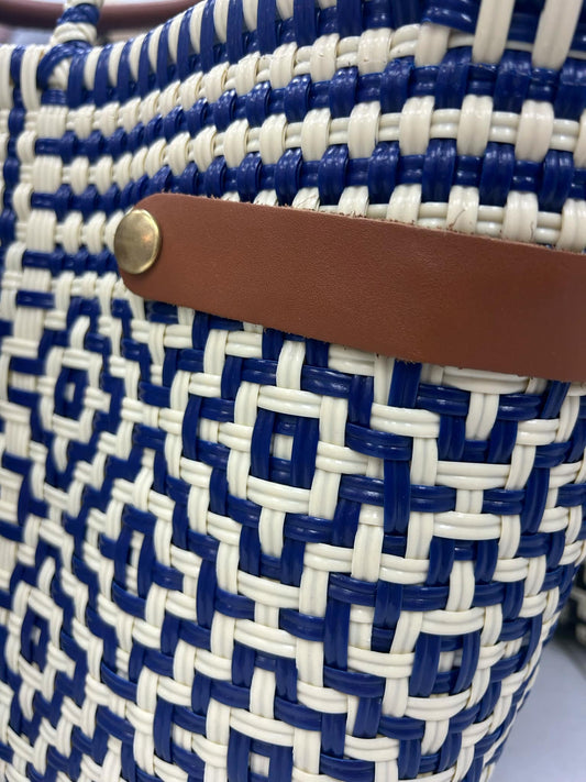 Open Basket Jumbo Cross Diamond Bag