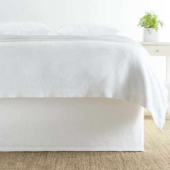 STONE WASHED LINEN WHITE TAILORED PANELED BED SKIRT